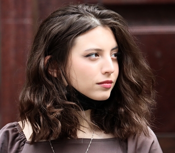 Julia / ***