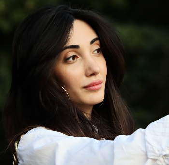 Julia / ***