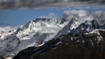 Mountains. / ***