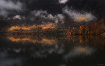 Two falls / ***