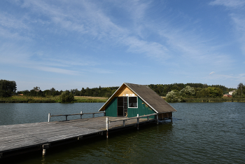 house on the water / ***