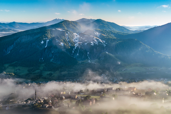 Alpine Morning / ***
