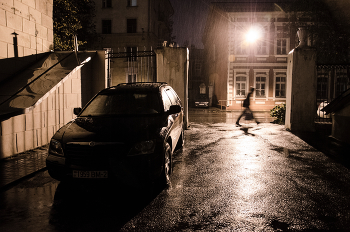 under rain / ***