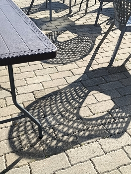 Light and shadow / ***