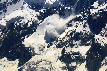 Avalanche / ***