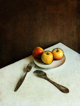 apples / ***