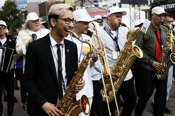 street musicians / ***