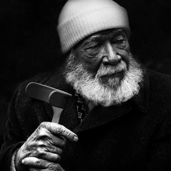 &nbsp; / ***