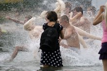 Start Swim / ***