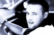 Car ... / ***