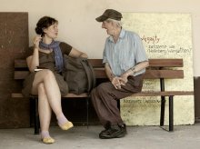 lively conversation / .. ..