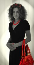 Julia Hyde / ***