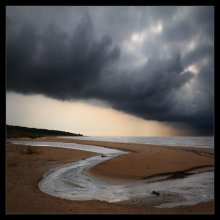 The storm over the sea / ***