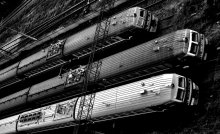 TRAINS / ***