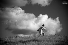 Running on the horizon ... / *********