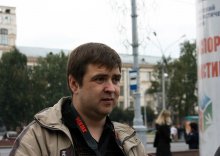 One of the persons) / OneMan