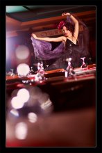 Girl on a tray or sushi / ***