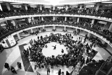 Dance Battle / ***