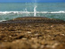 a stone's throw / ***