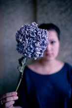 Lisa and kitchen flower / ******