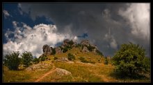 STORM is the ominous Demerdzhi ... / ***