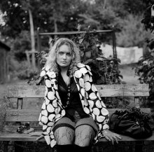 Olga (fashionable portrait) / .......