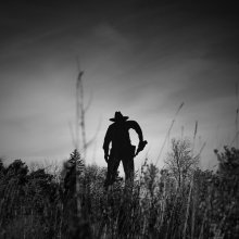 a soldier in the field / ***