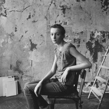 Faith (a portrait with long arms) / ........