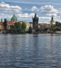 view from the Vltava embankment / ..................