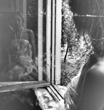 Glass / ***