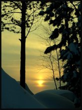 Rare sun Ruskealy. / ***