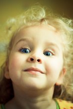 Here are my big eyes! / ***