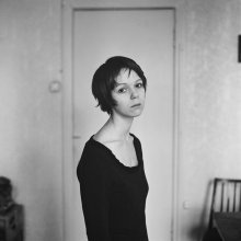 Natalia (portrait with a long neck) / .........