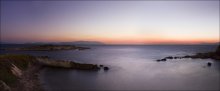 At night the sea ........ ........ / ***