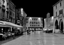Walk / ***
