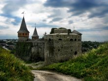 old castle / ***