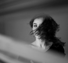 dissonance / *****