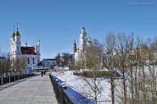 Spring / ................