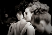 Backstage / ***