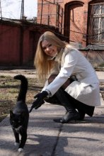 Kitten, come poglazhu! / ***