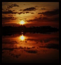 Molten copper ... / ***