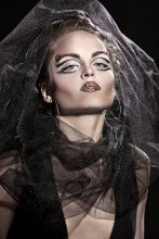 Black Bride / ***