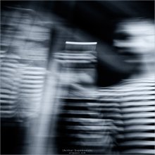 [Portrait einer Weste mit einem Streichholz] / ***