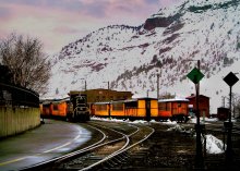 yellow cabins-chiki / ***