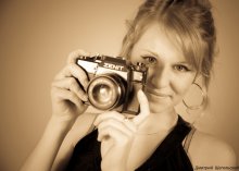 Girl and Camera / ***