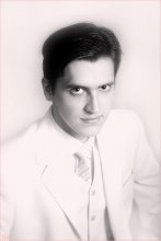 Kontrportret / ***