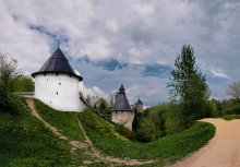 The ancient walls / ***