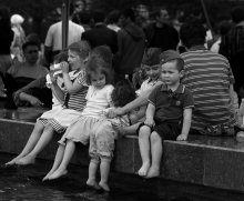 Small people in big cities. / ***