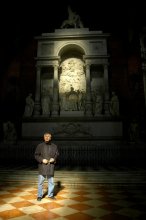 Titian in the mausoleum church of Del Frary Venice / ***