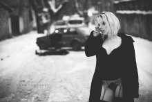 Whore / ***